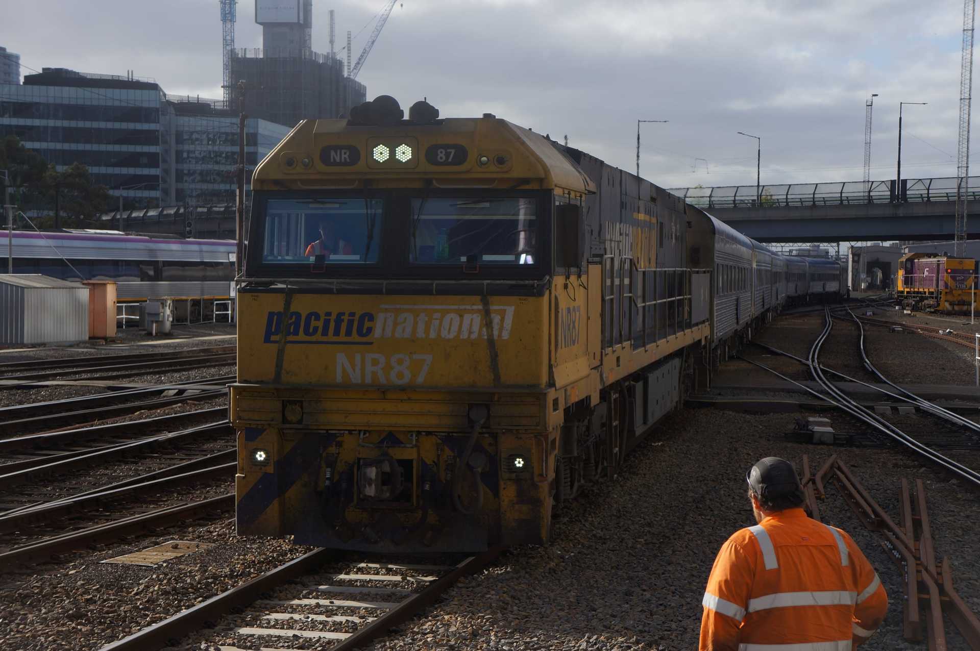 1AM8 (Overland) arriving at Southern Cross Station.