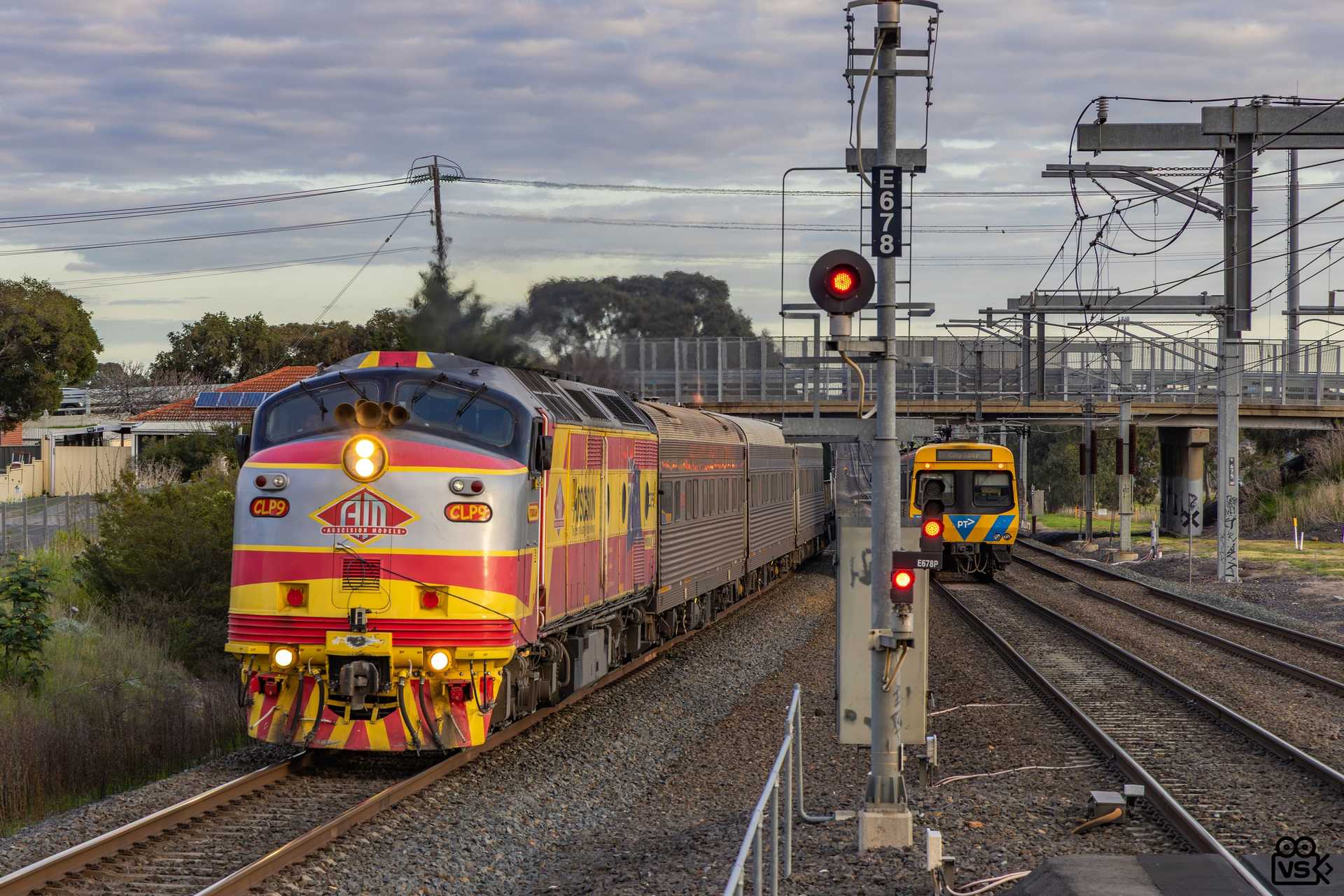 MK83, Coolaroo